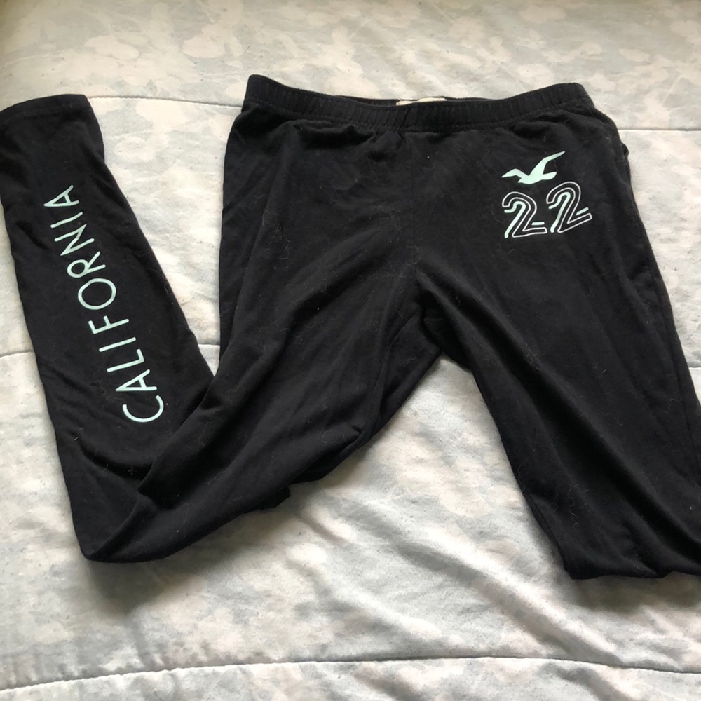 Black and blue hollister leggings